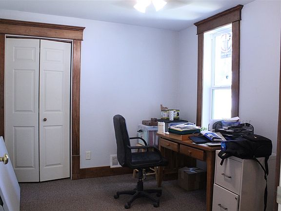 5th image of 1307 Logan St