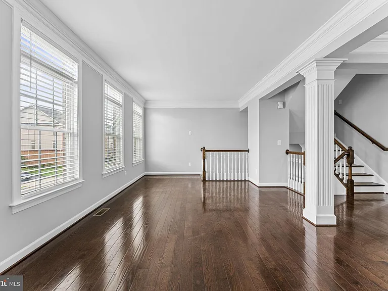 21268 Park Grove Ter — Photo 16