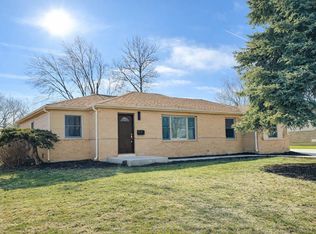 15 Bradley Ln, Hoffman Estates, IL