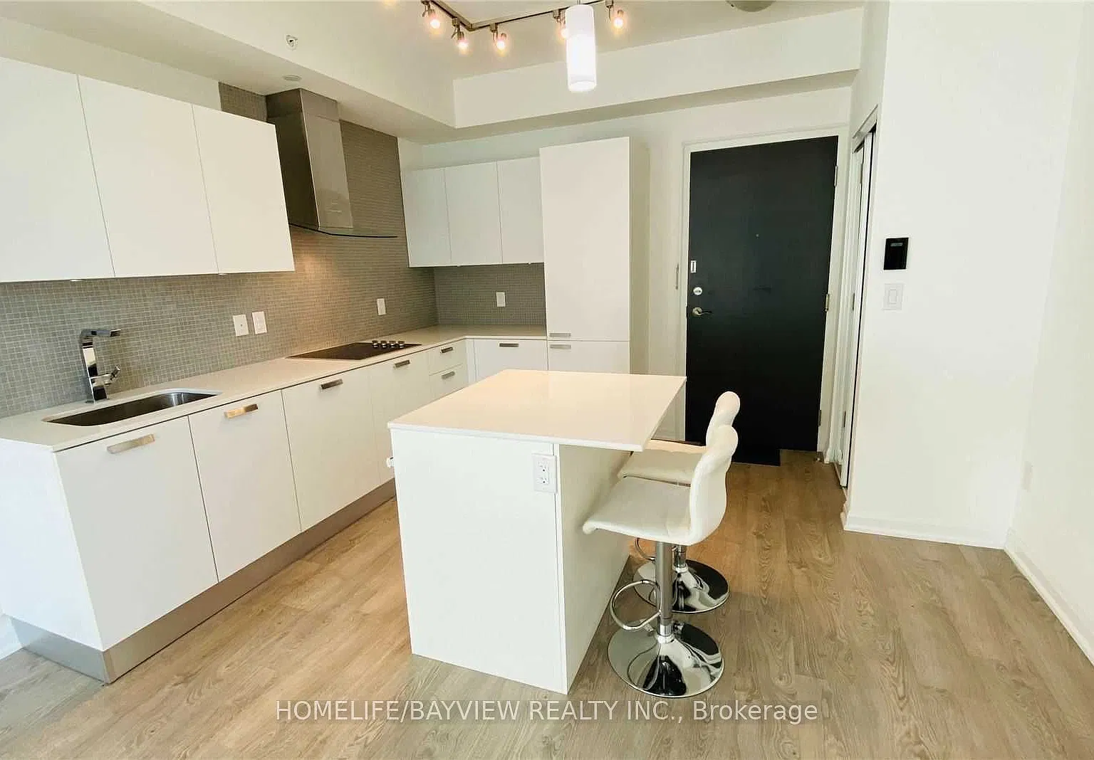 9 Bogert Ave — Photo 3