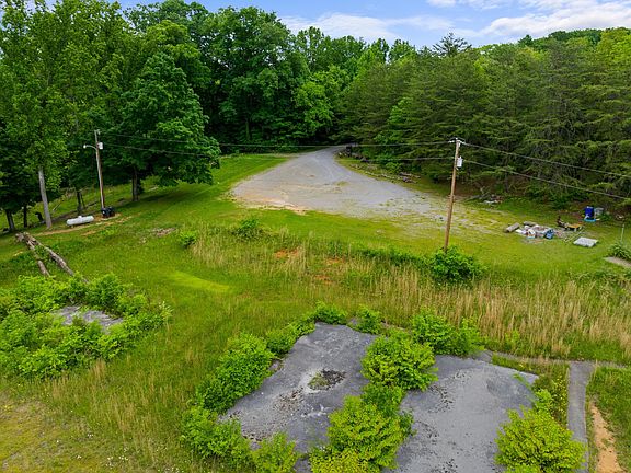 3rd image of 1500 S Davy Crockett Pkwy