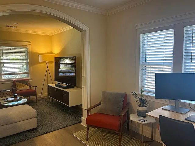 2 bed, 1000 sqft, $2,000 — Photo 4
