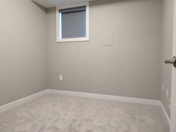 5th image of 83 Beechwood Ave #6