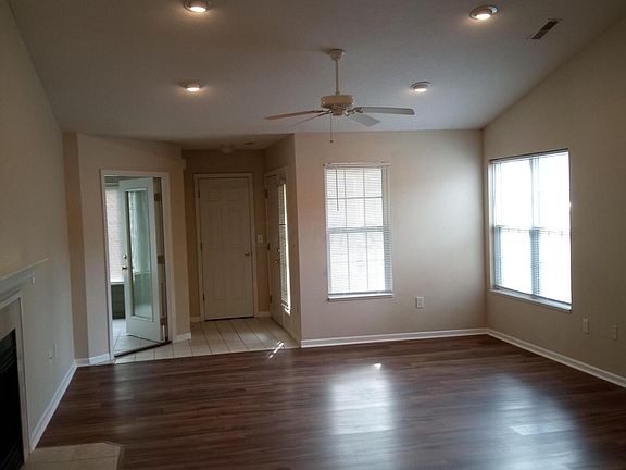 4th image of 2053 Dry Creek Pl