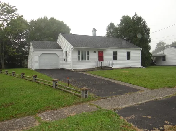 330 Day St, Horseheads, NY 14845