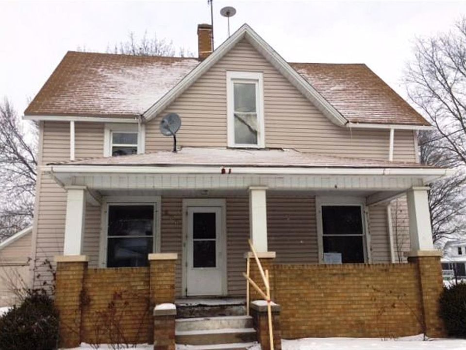 1st image of 806 E Lusher Ave