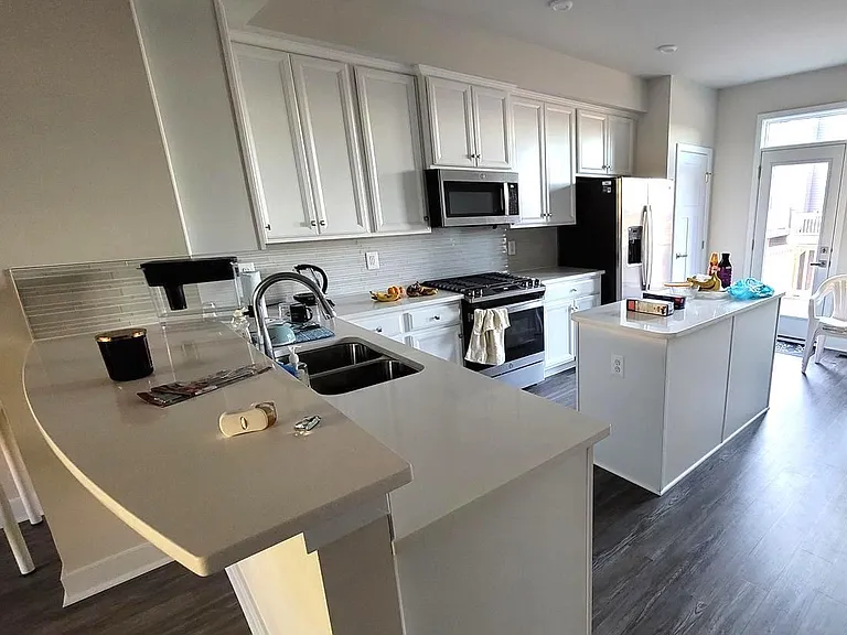 2616 Velocity Rd — Photo 3