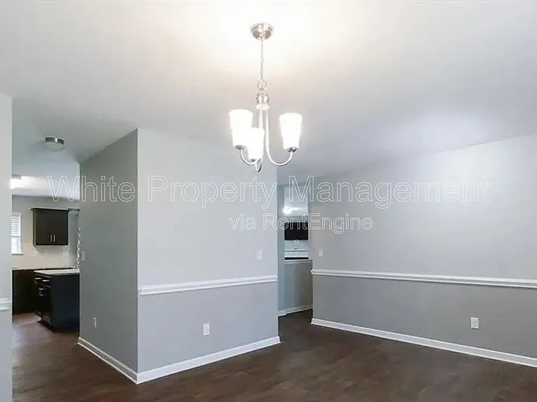 1525 Lilly Springs Pl — Photo 4