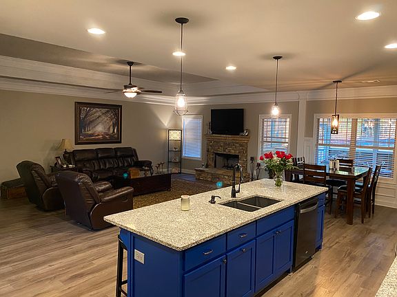 2nd image of 1147 Sterling Lake Dr