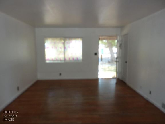 5th image of 2817 W Alpine Ave