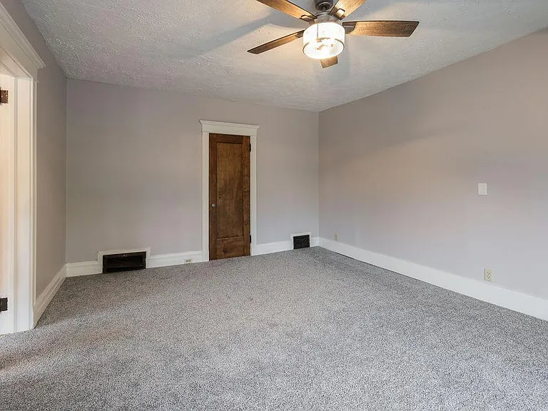 226 Bluff St #1/2 — Photo 12