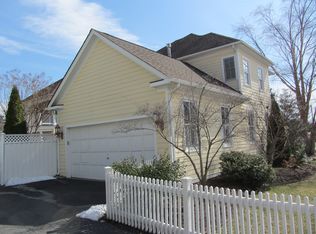 232 W Market St, Leesburg, VA 20176