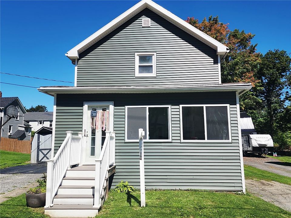 1st image of 5 Watkins Ave
