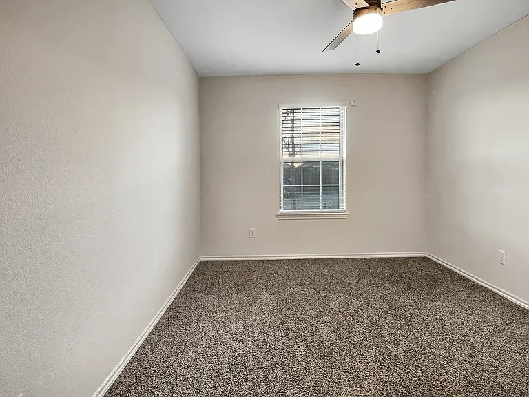 705 Farmstead Way — Photo 18
