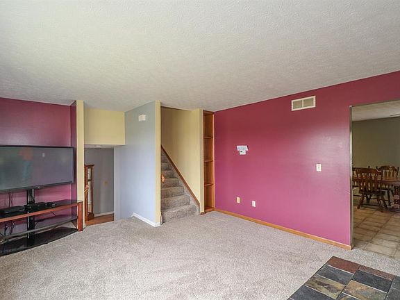 4th image of 3909 Brown Farm Dr