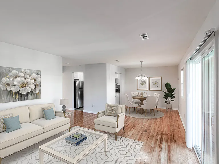 2BR, 1BA (830sqft) - Living/Dining Room (Newport)