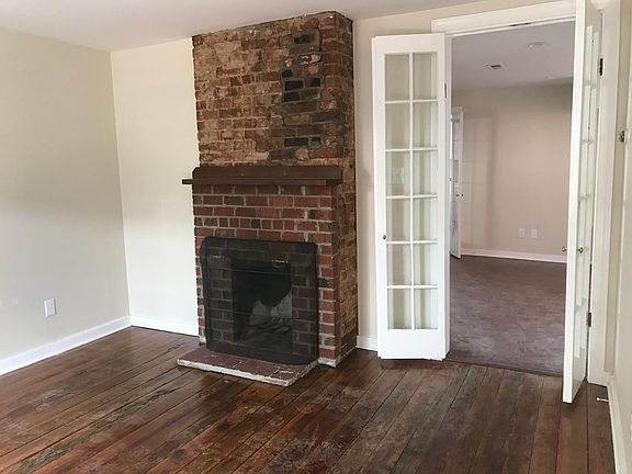 3rd image of 505 S Laurel St