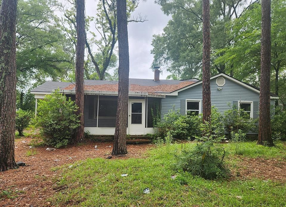 1st image of 203 S Valencia Dr