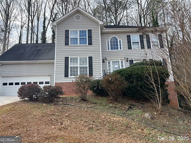 1st image of 825 Connell Ln