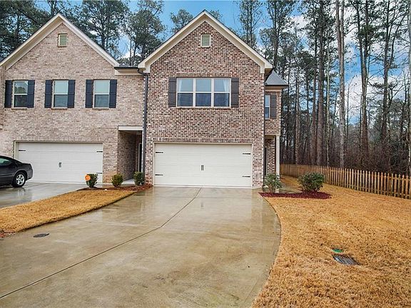 3rd image of 267 Green Bridge Ct