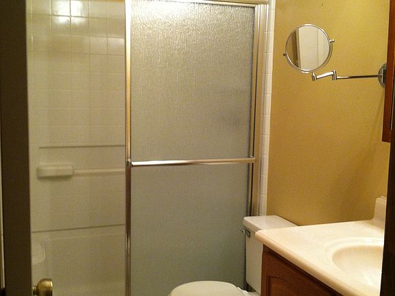 3rd image of 110 Ashbrooke Dr #Townhouse