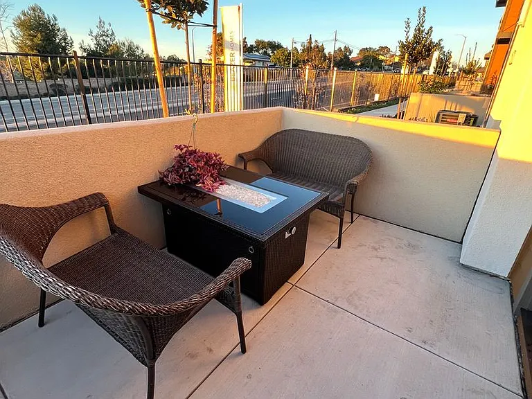 1052 Kendale Way — Photo 8