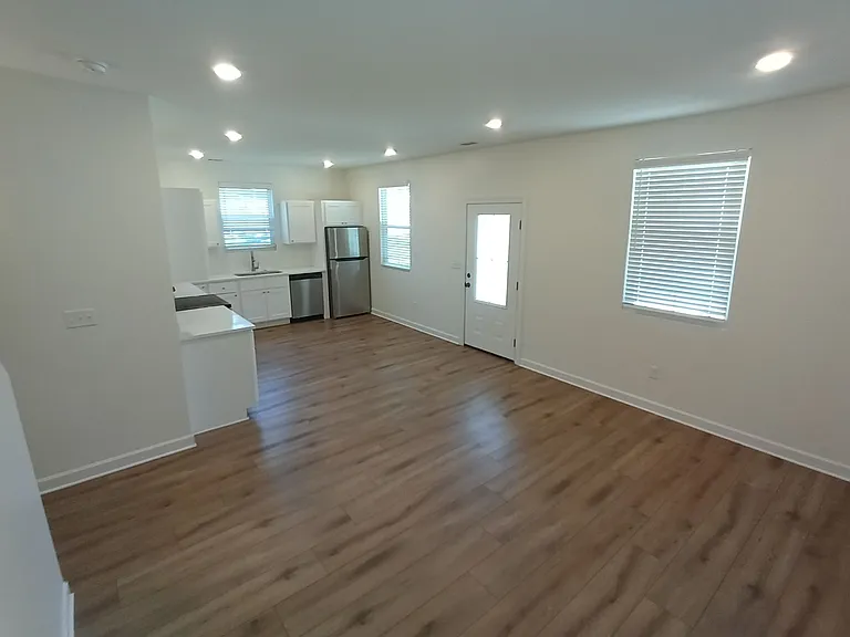261 Cedar St — Photo 3
