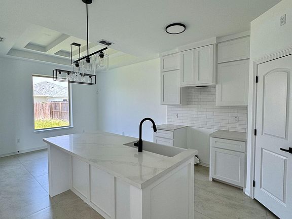 4th image of 3508 Silver Nugget Dr