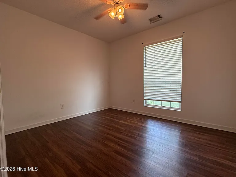 4907 Creek Bottom Ct — Photo 14