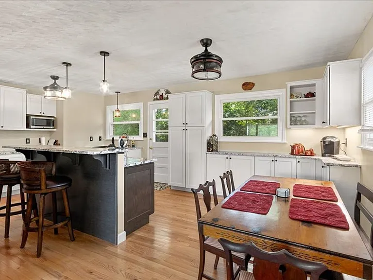 549 N Country Club Rd — Photo 5