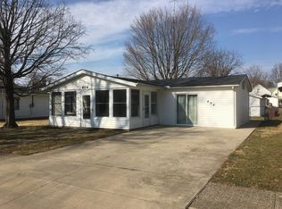 404 E Walnut St, Centerville, IN 47330