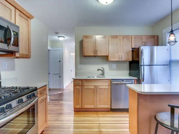 91 Fuller St #2, Boston, MA 02124