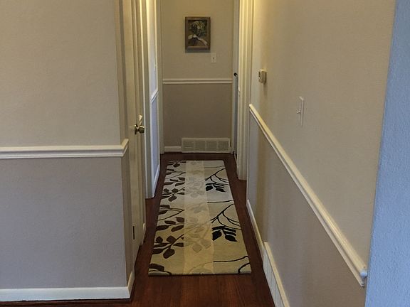 3rd image of 1210 Briarwood Dr