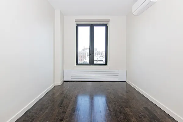 Rented by Modern Spaces | media 9
