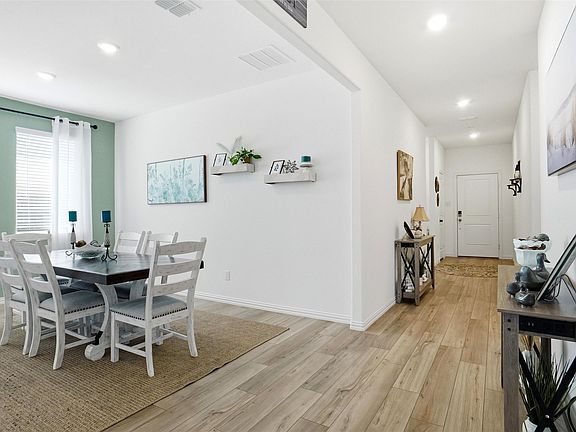 3rd image of 1333 Almond Rd