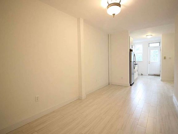 4th image of 278 19th St Lot 1