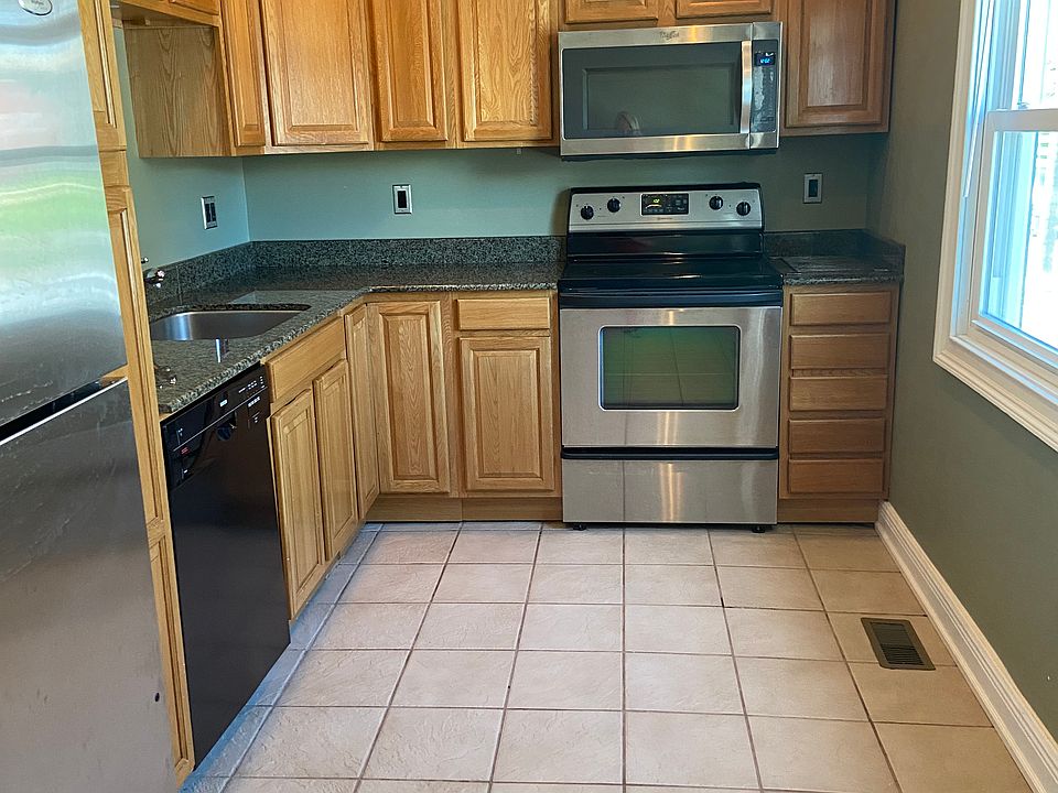 1st image of 110 Sherman Ave #1
