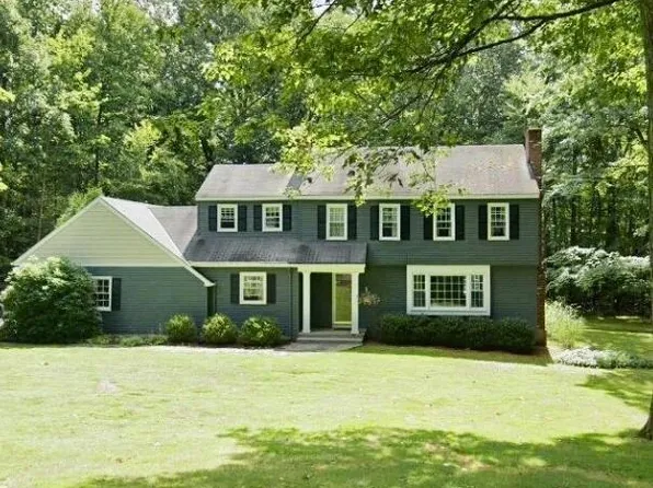 39 Minister Brook Drive, Simsbury, CT 06070