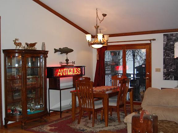 2nd image of 474 High Meadow Cir