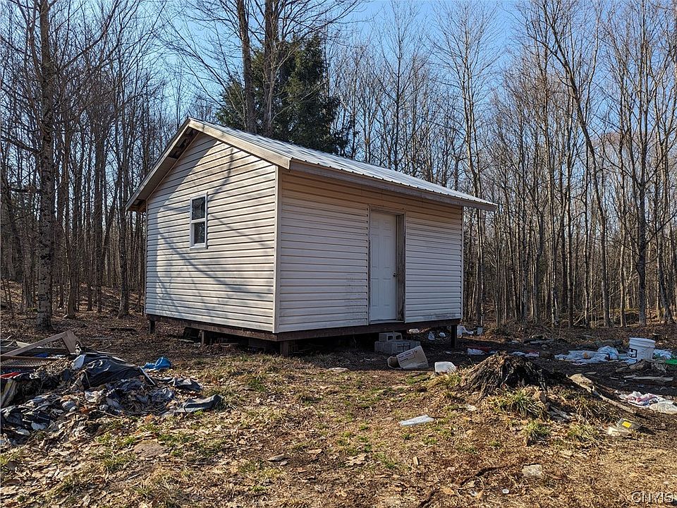 1st image of 23 Maple Dr #23