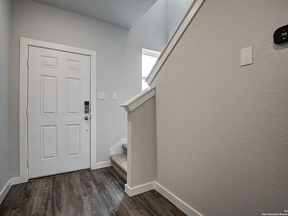 3rd image of 1442 Prynne Street