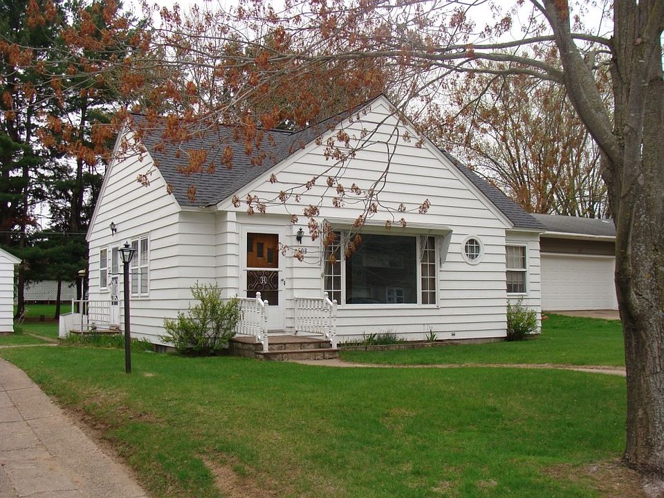 1st image of 508 15th St SE