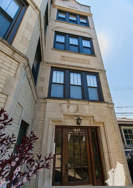 1st image of 4867 N Hermitage Ave APT 3
