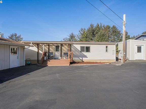 2nd image of 170 Glen Dee Ln