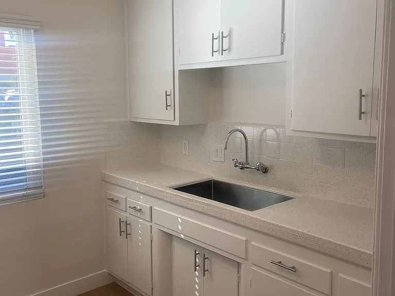 Antone Apartments — Photo 116