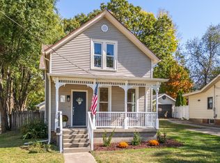 616 S Clayton St, Bloomington, IL 61701