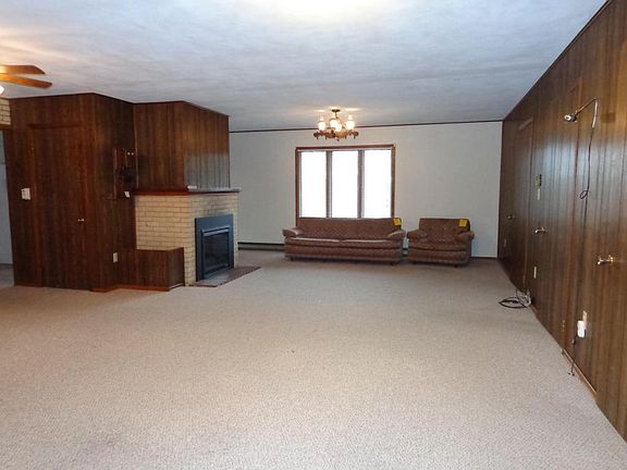 3rd image of W7231 Northshore Ln