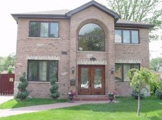 9036 Oconto Ave, Morton Grove, IL