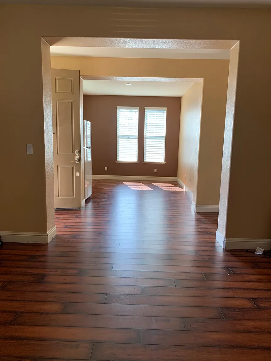 273 Anthony Ave photo 1