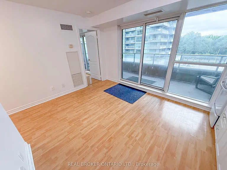 70 Town Centre Ct #511 — Photo 2